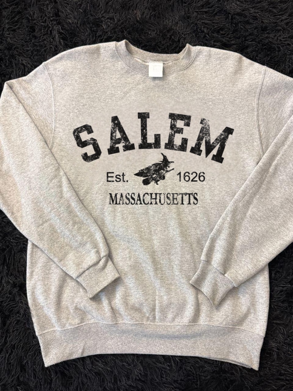 Gildan Ash Grey Salem Massachusetts Crewneck Sweatshirt